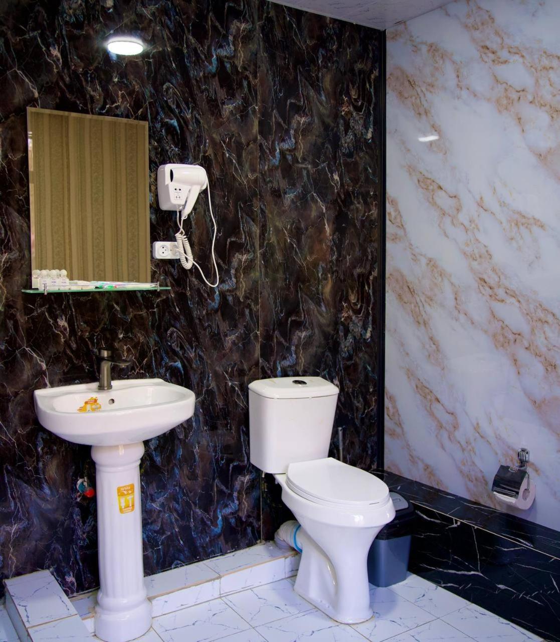 Amor Fati Hotel Toshkent Tasjkent Buitenkant foto